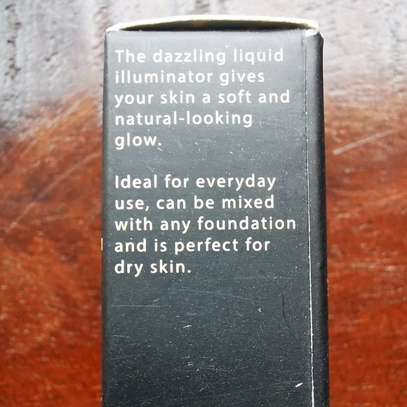 Makeup Bundle - Picture 8 of 9